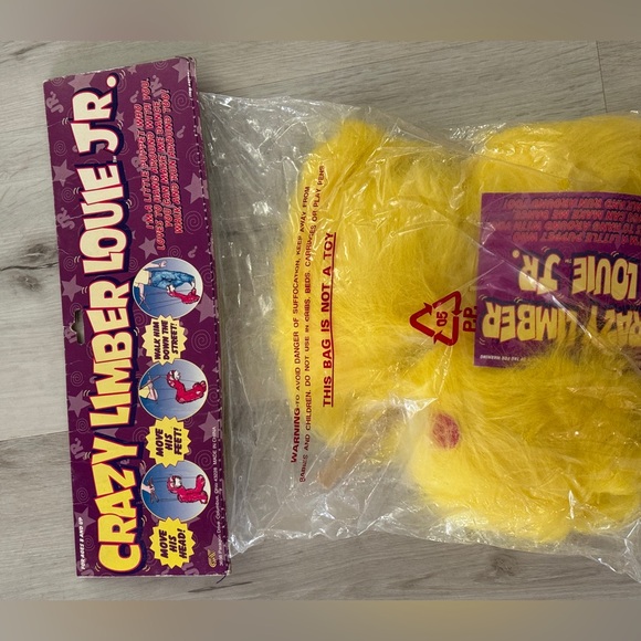 Crazy Limber Louie Jr Marionett NIB one available in  yellow color - Picture 2 of 3